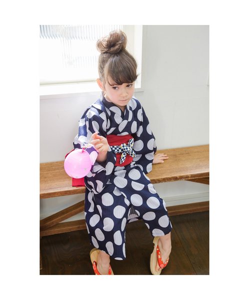 apres les cours（アプレレクール）の「女の子ドット柄浴衣セット（浴衣・キッズ・アイボリー/ネイビー・140/100/120/110/130）」の3枚目の写真