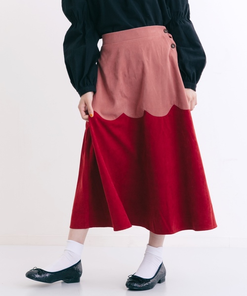 MERLOT（メルロー）の「スエード調スカラップ切替フレアスカート7112（スカート・レディース・ブラウン/グリーン/ネイビー/オレンジ・FREE）」の4枚目の写真