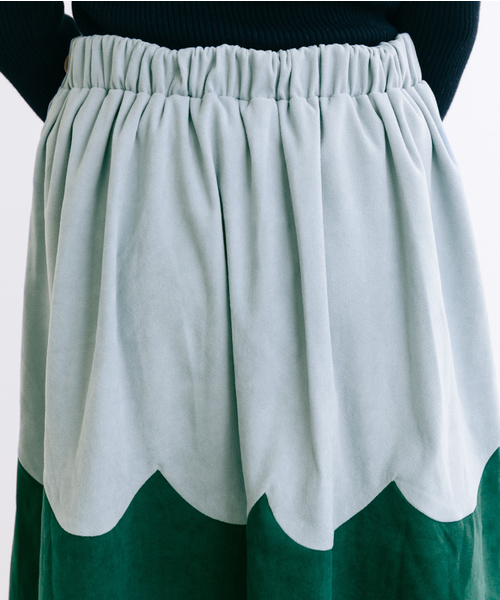 MERLOT（メルロー）の「スエード調スカラップ切替フレアスカート7112（スカート・レディース・ブラウン/グリーン/ネイビー/オレンジ・FREE）」の12枚目の写真