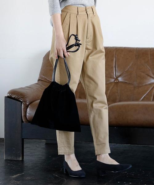 coen（コーエン）の「キャロットチノパンツ（チノパンツ・レディース・ネイビー/カーキ/ベージュ・LARGE/MEDIUM/SMALL）」の2枚目の写真