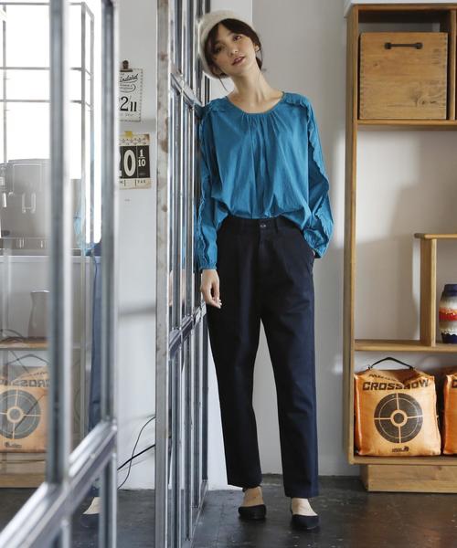 coen（コーエン）の「キャロットチノパンツ（チノパンツ・レディース・ネイビー/カーキ/ベージュ・LARGE/MEDIUM/SMALL）」の13枚目の写真