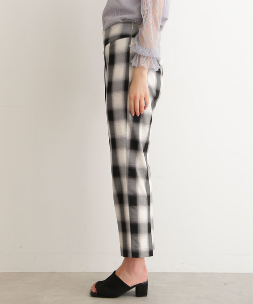 FREE'S MART（フリーズマート）の「◆ぼかしチェックテーパードパンツ（その他パンツ・レディース・ブラック系その他/レッド系その他・SMALL/MEDIUM）」の11枚目の写真