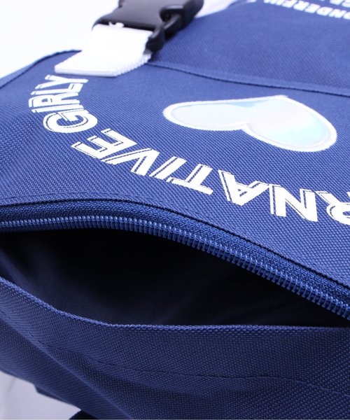 algy（アルジー）の「アーチロゴフラップリュック（バックパック/リュック・キッズ・ブラック/ラベンダー/ネイビー・FREE）」の12枚目の写真