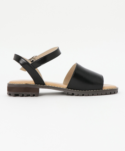 ikka（イッカ）の「フラットプレーンサンダル（サンダル・レディース・シルバー/ブラック・LARGE/MEDIUM）」の8枚目の写真