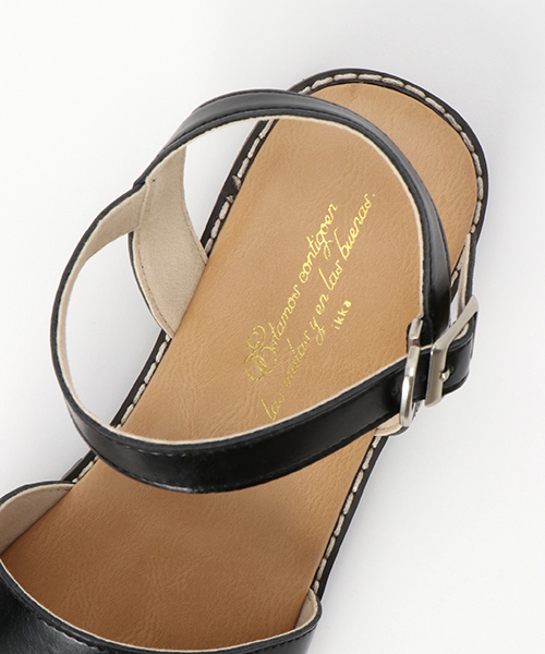 ikka（イッカ）の「フラットプレーンサンダル（サンダル・レディース・シルバー/ブラック・LARGE/MEDIUM）」の6枚目の写真