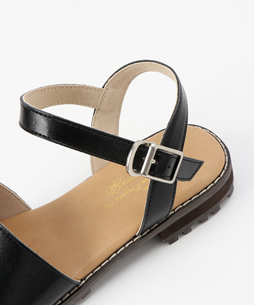 ikka（イッカ）の「フラットプレーンサンダル（サンダル・レディース・シルバー/ブラック・LARGE/MEDIUM）」の10枚目の写真