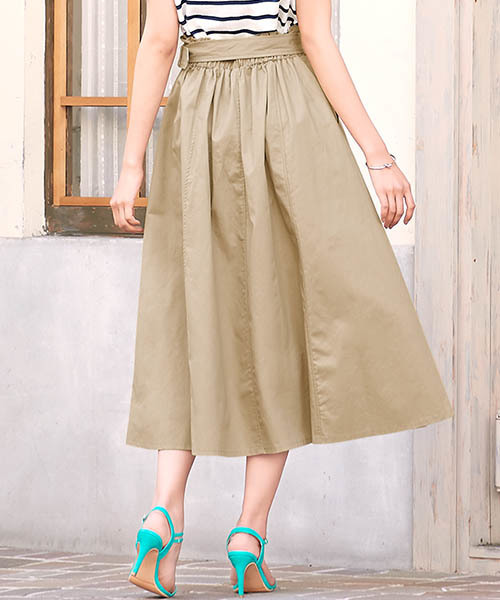 Pierrot(ピエロ)の「ベルト付きロングトレンチスカート(スカート・レディース・ベージュ/ベージュ系その他/ネイビー/ライトベージュ/カーキ・M/L)」の18枚目の写真