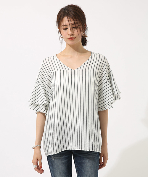 AZUL by moussy（アズールバイマウジー）の「バックリボンフリルBL（Tシャツ/カットソー・レディース・ホワイト系その他/ブラック/ダークネイビー/オフホワイト・MEDIUM/SMALL）」の9枚目の写真