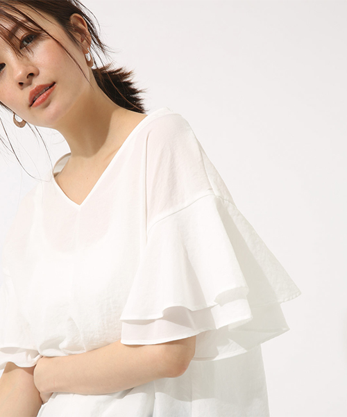 AZUL by moussy（アズールバイマウジー）の「バックリボンフリルBL（Tシャツ/カットソー・レディース・ホワイト系その他/ブラック/ダークネイビー/オフホワイト・MEDIUM/SMALL）」の14枚目の写真