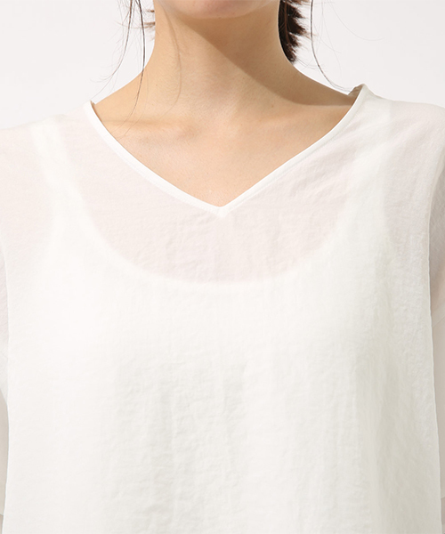 AZUL by moussy（アズールバイマウジー）の「バックリボンフリルBL（Tシャツ/カットソー・レディース・ホワイト系その他/ブラック/ダークネイビー/オフホワイト・MEDIUM/SMALL）」の20枚目の写真