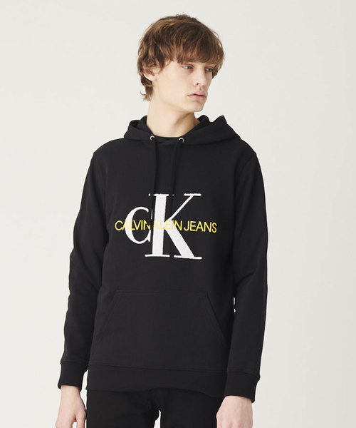 Calvin Klein Jeans（カルヴァンクラインジーンズ）の「ロゴ パーカー（パーカー・メンズ・ブラック/グレー/ブルー・S/M/L/XL）」の2枚目の写真
