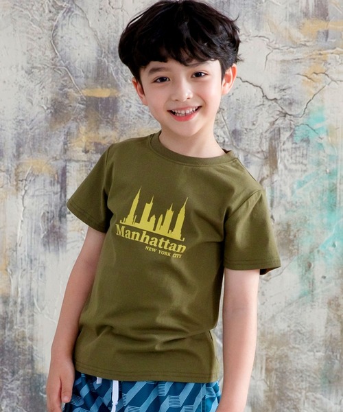 Bee des Bee(ビーデスビー)の「半袖プリントTシャツ(Tシャツ/カットソー・キッズ・ホワイト/ブラック/グレー/チャコール/ミント/ダークグリーン/グリーン/レッド/サックスブルー/ブラウン/イエロー/ネイビー/パープル/エメラルド/グリーン系その他/杢グレー/オレンジ/カーキ/ブラック系その他/ホワイト系その他/ワイン/ライトイエロー/グリーン系その他2/ベージュ・110cm/100cm/120cm/130cm/140cm/150cm)」の12枚目の写真