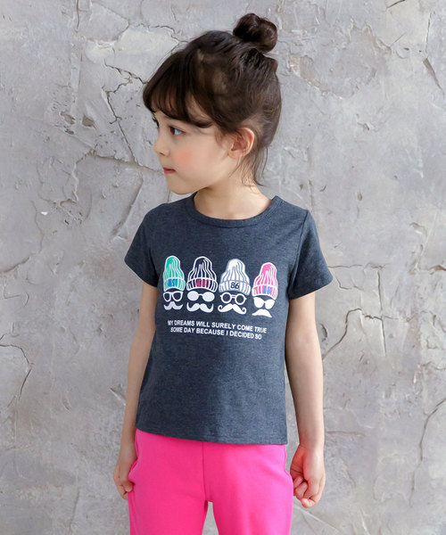 Bee des Bee(ビーデスビー)の「半袖プリントTシャツ(Tシャツ/カットソー・キッズ・ホワイト/ブラック/グレー/チャコール/ミント/ダークグリーン/グリーン/レッド/サックスブルー/ブラウン/イエロー/ネイビー/パープル/エメラルド/グリーン系その他/杢グレー/オレンジ/カーキ/ブラック系その他/ホワイト系その他/ワイン/ライトイエロー/グリーン系その他2/ベージュ・110cm/100cm/120cm/130cm/140cm/150cm)」の8枚目の写真