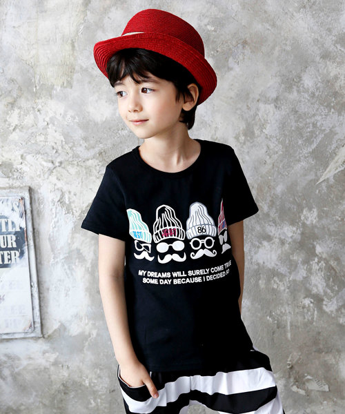 Bee des Bee(ビーデスビー)の「半袖プリントTシャツ(Tシャツ/カットソー・キッズ・ホワイト/ブラック/グレー/チャコール/ミント/ダークグリーン/グリーン/レッド/サックスブルー/ブラウン/イエロー/ネイビー/パープル/エメラルド/グリーン系その他/杢グレー/オレンジ/カーキ/ブラック系その他/ホワイト系その他/ワイン/ライトイエロー/グリーン系その他2/ベージュ・110cm/100cm/120cm/130cm/140cm/150cm)」の4枚目の写真