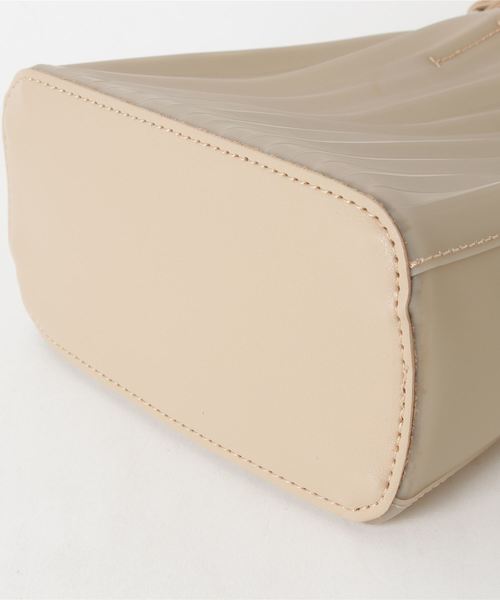 CURI BISCUI（キュリ　ビスキュイ）の「ポーチ付き合皮トート（トートバッグ・レディース・ブラック/オフホワイト/ブルー/ベージュ・FREE）」の5枚目の写真