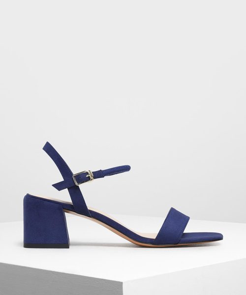 CHARLES & KEITH（チャールズ & キース）の「オープントゥ ブロックヒールサンダル / Open Toe Block Heel Sandals（サンダル・レディース・ブラック/ダークブルー・22.5cm/23cm/23.5cm/24.5cm/25cm）」の2枚目の写真