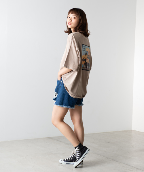 WEGO（ウィゴー）の「WEGO/フラワーバックフォトプリントTシャツ（Tシャツ/カットソー・レディース・ブラック/ベージュ/ホワイト/ピンク・FREE）」の12枚目の写真