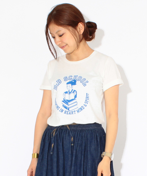 BEAMS BOY（ビームスボーイ）の「○BEAMS BOY / カレッジ プリントTシャツ **（Tシャツ/カットソー・レディース・ホワイト/クリーム・ONE SIZE）」の2枚目の写真