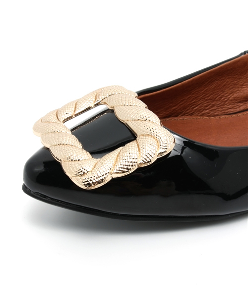 ROSE BUD（ローズバッド）の「B310-27 METAL FRONT PATENT FLAT SHOES（パンプス・レディース・ホワイト/ブラック・36/37/39/38）」の5枚目の写真