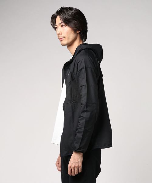 NIKE（ナイキ）の「ナイキ OP ウィンドランナー（その他アウター・メンズ・ブラック・S/M/L/XL）」の3枚目の写真
