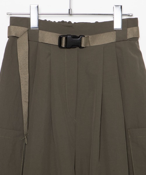 DING(ディング)の「DING/【2点セット】ベルト付きカーゴパンツ(カーゴパンツ・レディース・ブラック/カーキ・FREE)」の17枚目の写真