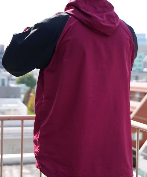 Champion(チャンピオン)の「【CHAMPION/チャンピオン】ナイロンアノラックパーカ- C3-R603 撥水性 裏地メッシュ仕様 ブランドロゴ刺繍(ナイロンジャケット・メンズ・エメラルド/パープル/ブラック/オレンジ/ベージュ・LARGE/MEDIUM/X-LARGE/SMALL)」の11枚目の写真