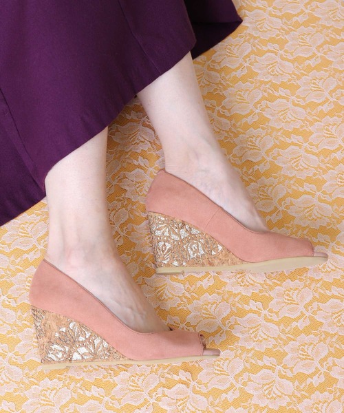 artemis by DIANA(アルテミスバイダイアナ)の「オープントゥウェッジパンプス(パンプス・レディース・グレー/ブラック/オレンジ・23.0cm/23.5cm/25.0cm/22.5cm/24.0cm/24.5cm/22.0cm)」の3枚目の写真