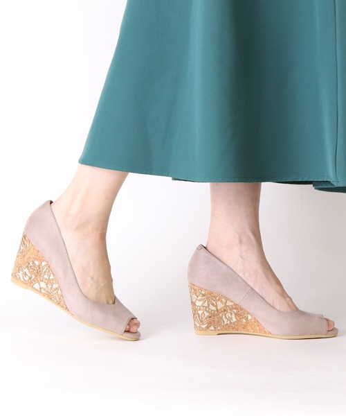 artemis by DIANA(アルテミスバイダイアナ)の「オープントゥウェッジパンプス(パンプス・レディース・グレー/ブラック/オレンジ・23.0cm/23.5cm/25.0cm/22.5cm/24.0cm/24.5cm/22.0cm)」の12枚目の写真