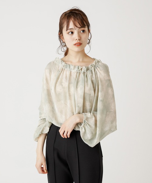 mystic(ミスティック)の「ネックギャザーシフォンブラウス(シャツ/ブラウス・レディース・ベージュ/グレー/グリーン・FREE)」の3枚目の写真