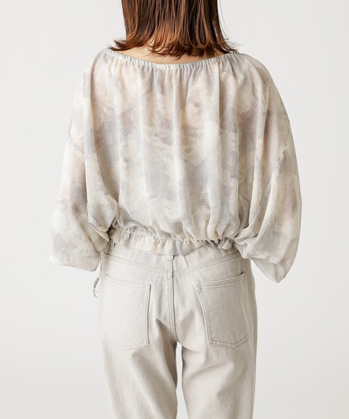 mystic(ミスティック)の「ネックギャザーシフォンブラウス(シャツ/ブラウス・レディース・ベージュ/グレー/グリーン・FREE)」の6枚目の写真