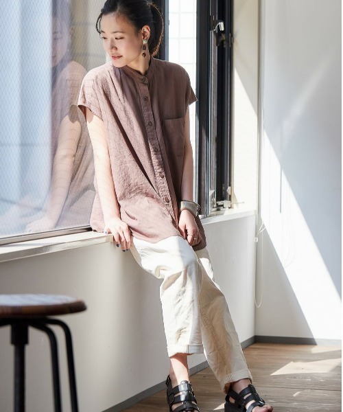 cepo（セポ）の「ＬＩＮＥＮブレンドバンドカラーシャツ（シャツ/ブラウス・レディース・オフホワイト/オレンジ/ネイビー/ブラウン・M）」の5枚目の写真