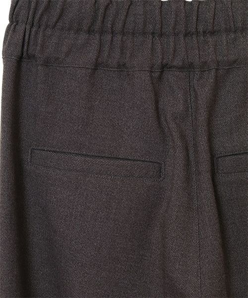 Candy Stripper（キャンディストリッパー）の「W BELT TUCK パンツ（その他パンツ・レディース・ブラック/グレー/イエロー・1/2）」の7枚目の写真