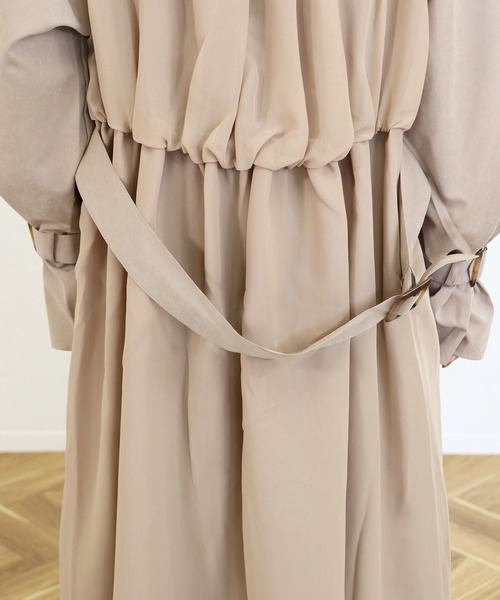 Monocoro toppi（モノコロトッピ）の「バックシフォントレンチコート 21SS（トレンチコート・レディース・ベージュ/ブルー系その他/グレイッシュベージュ・M）」の7枚目の写真