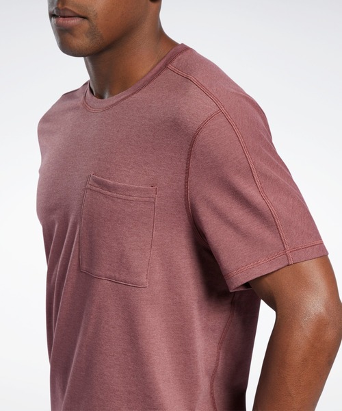 Reebok(リーボック)の「レズミルズ ポケット Tシャツ(Tシャツ/カットソー・メンズ・レッド/ネイビー・X-SMALL/LARGE/X-LARGE/MEDIUM/SMALL/XX-LARGE)」の4枚目の写真