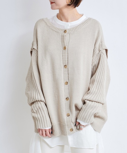 DouDou(ドゥドゥ)の「【WEB限定】編地切替ニット(ニット/セーター・レディース・ライトベージュ/バイオレット・FREE)」の1枚目の写真
