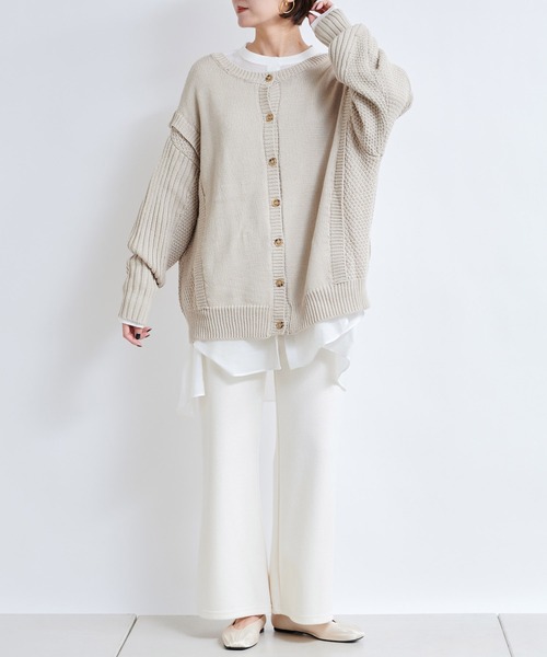 DouDou(ドゥドゥ)の「【WEB限定】編地切替ニット(ニット/セーター・レディース・ライトベージュ/バイオレット・FREE)」の19枚目の写真