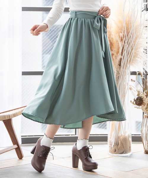 Newlyme（ニューリーミー）の「フィッシュテールリボンスカート（スカート・レディース・ブラック/イエロー/ブルー/グリーン/グレイッシュベージュ/ベビーピンク・MEDIUM/LARGE）」の4枚目の写真