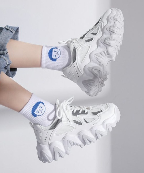 SVEC（シュベック）の「厚底 ソール ダッドシューズ（スニーカー・レディース・ホワイト/ブラック/ベージュ・36/37/38/40/39/35）」の2枚目の写真