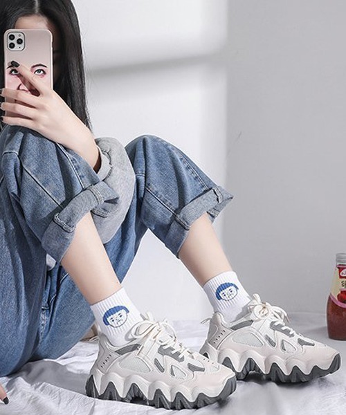 SVEC（シュベック）の「厚底 ソール ダッドシューズ（スニーカー・レディース・ホワイト/ブラック/ベージュ・36/37/38/40/39/35）」の8枚目の写真