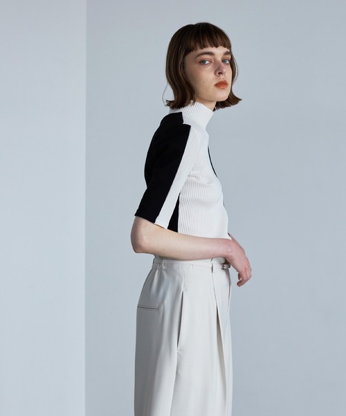 UNITED TOKYO（ユナイテッドトウキョウ）の「ブロッキングカットソー【手洗い可能】（Tシャツ/カットソー・レディース・ホワイト/ブルー/ブラック・FREE）」の15枚目の写真