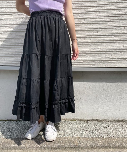 at12:03（アットイチニーゼロサン）の「ティアードフリルボリュームロングスカート（スカート・レディース・ホワイト/ブラック・FREE）」の13枚目の写真