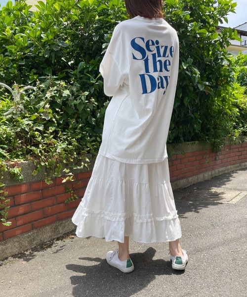 at12:03（アットイチニーゼロサン）の「ティアードフリルボリュームロングスカート（スカート・レディース・ホワイト/ブラック・FREE）」の10枚目の写真