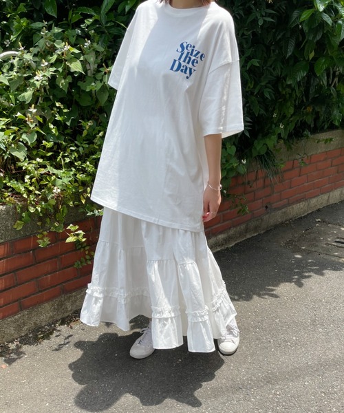 at12:03（アットイチニーゼロサン）の「ティアードフリルボリュームロングスカート（スカート・レディース・ホワイト/ブラック・FREE）」の9枚目の写真