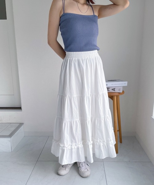 at12:03（アットイチニーゼロサン）の「ティアードフリルボリュームロングスカート（スカート・レディース・ホワイト/ブラック・FREE）」の3枚目の写真