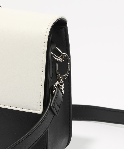 PAGEBOY（ページボーイ）の「バイカラースクエアショルダー（ショルダーバッグ・レディース・ホワイト×ブラック/イエロー系その他・FREE）」の8枚目の写真
