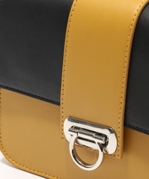 PAGEBOY（ページボーイ）の「バイカラースクエアショルダー（ショルダーバッグ・レディース・ホワイト×ブラック/イエロー系その他・FREE）」の16枚目の写真