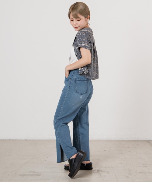 DuKKah（デュカ）の「Dukkah/【低身長向け】スリットストレートパンツ（デニムパンツ・レディース・ダークインディゴブルー/ホワイト・X-SMALL）」の9枚目の写真