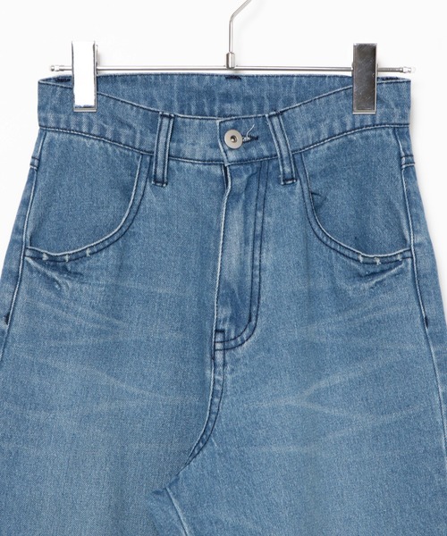 DuKKah（デュカ）の「Dukkah/【低身長向け】スリットストレートパンツ（デニムパンツ・レディース・ダークインディゴブルー/ホワイト・X-SMALL）」の16枚目の写真