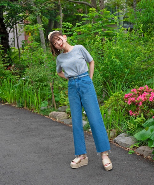 DuKKah（デュカ）の「Dukkah/【低身長向け】スリットストレートパンツ（デニムパンツ・レディース・ダークインディゴブルー/ホワイト・X-SMALL）」の6枚目の写真