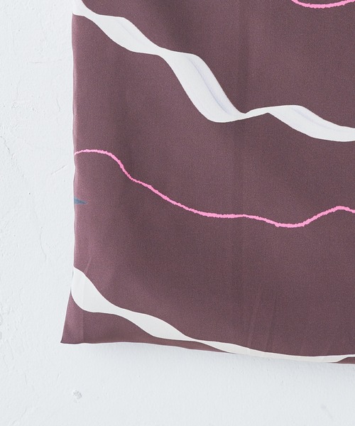 BEARDSLEY(ビアズリー)の「波柄バッグ(トートバッグ・レディース・ブラウン/ブルー・FREE)」の7枚目の写真